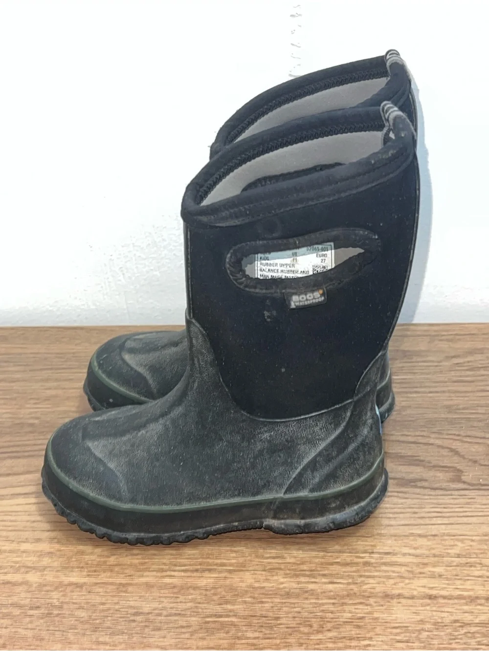 BOGS Classic High Kids Size 11 Black Waterproof Insulated Rain Snow Boots